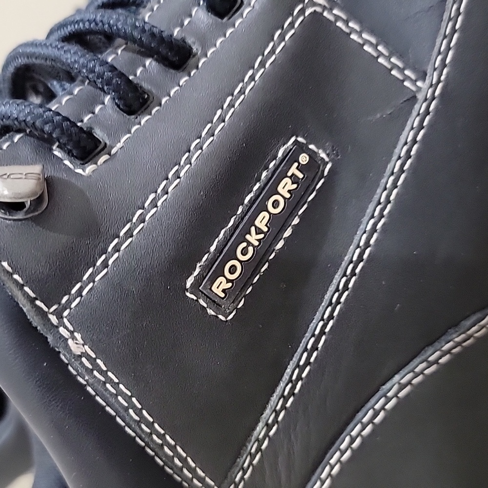 Boots - Picture 3 of 4